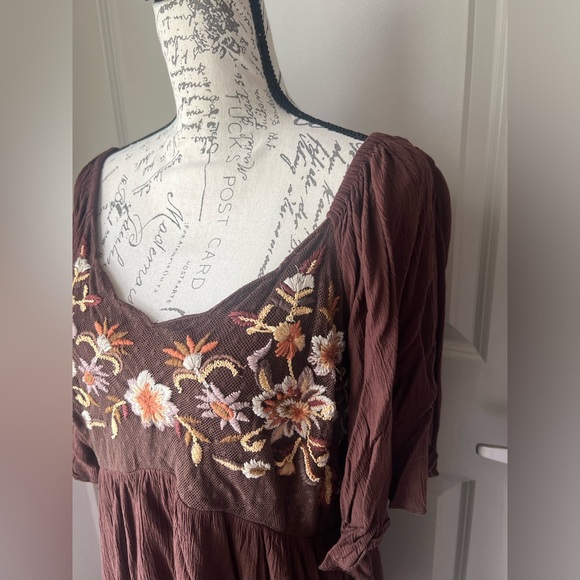 Shyanne Women's Embroidered Mesh Crinkle Mini Dress - Picture 6 of 11